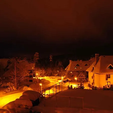 - Riesengebirge 2400 شقة